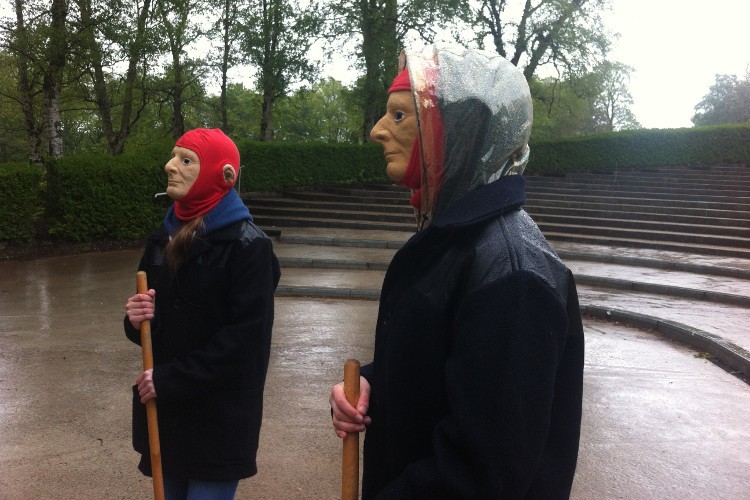 rehersals in the rain